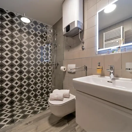 Il Giardino Luxury & Pensión